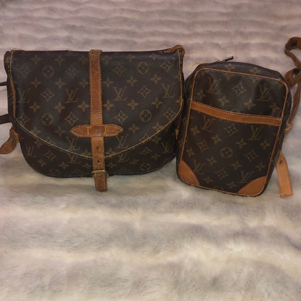 2 Louis Vuitton purses